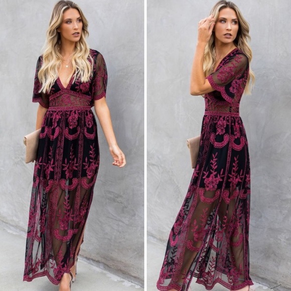 Honey Punch Dresses & Skirts - Honey Punch Lace Maxi Dress